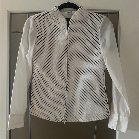 ravel Tops - Ravel Vintage Stretch Shirt Zipper Closure White Black Diagonal Lined Small